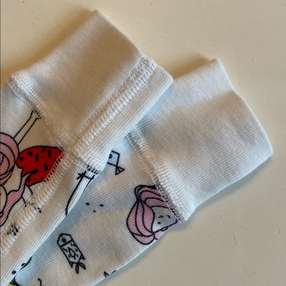 Hanna Andersson Mermaid Pajamas - Picture 11 of 14